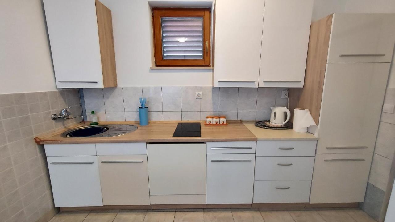 Apartments Cezar Vinkuran Luaran gambar