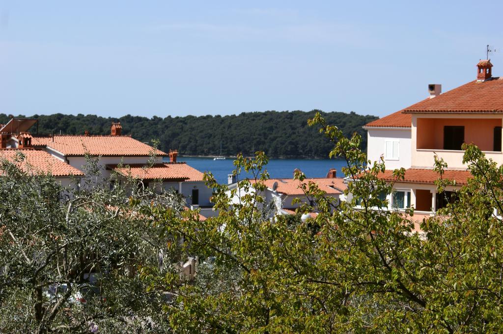 Apartments Cezar Vinkuran Luaran gambar