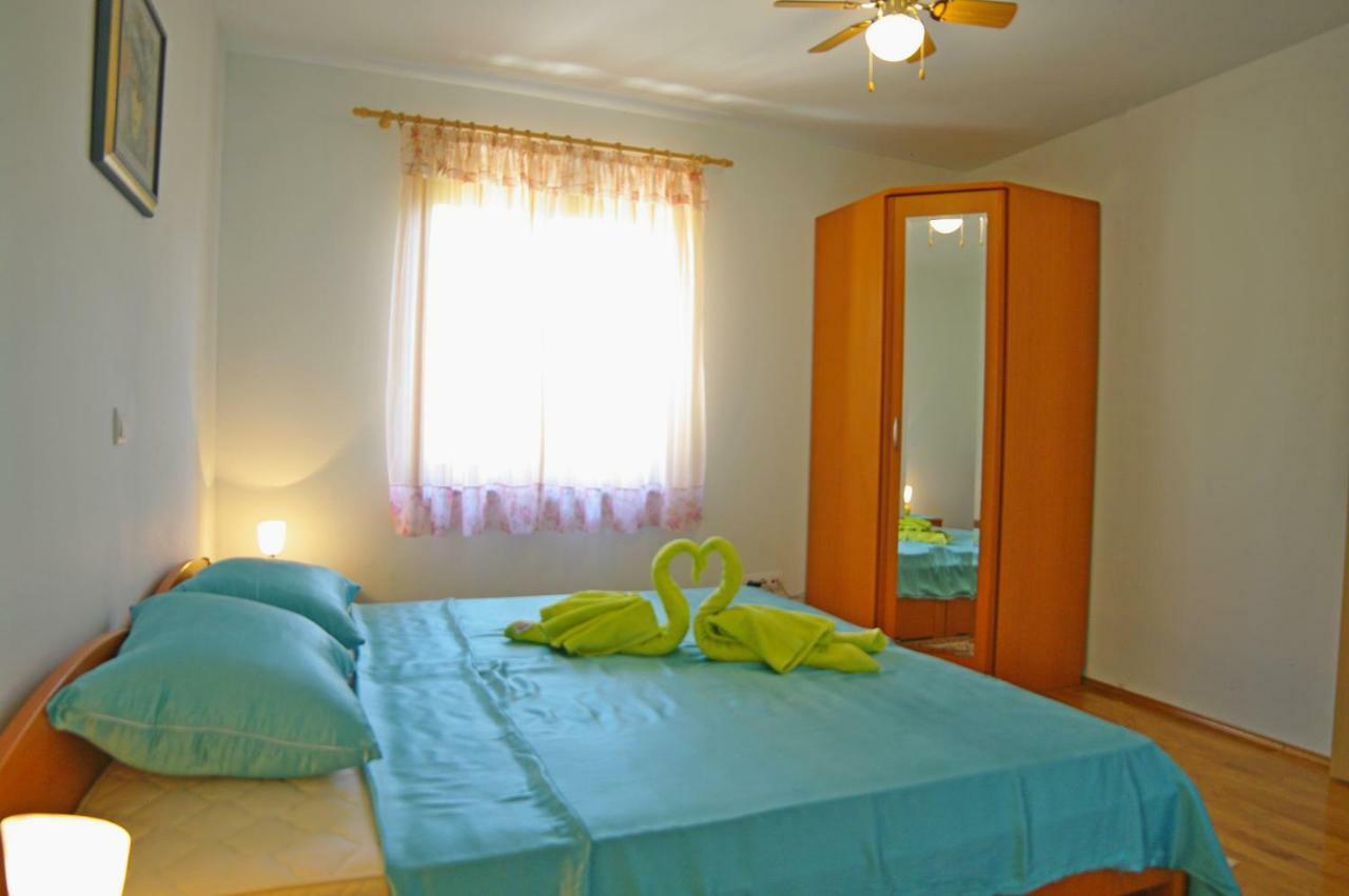 Apartments Cezar Vinkuran Luaran gambar