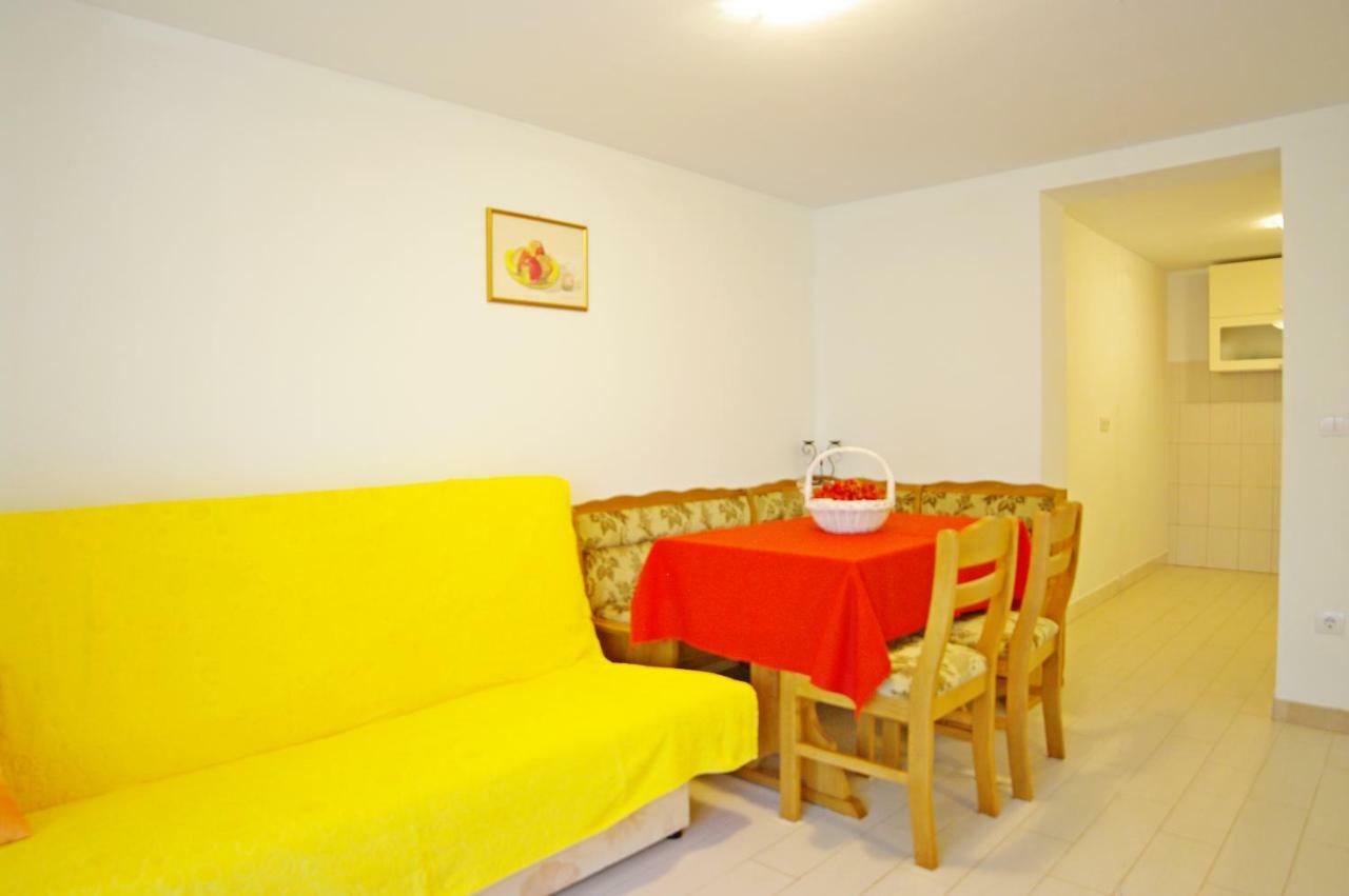 Apartments Cezar Vinkuran Luaran gambar