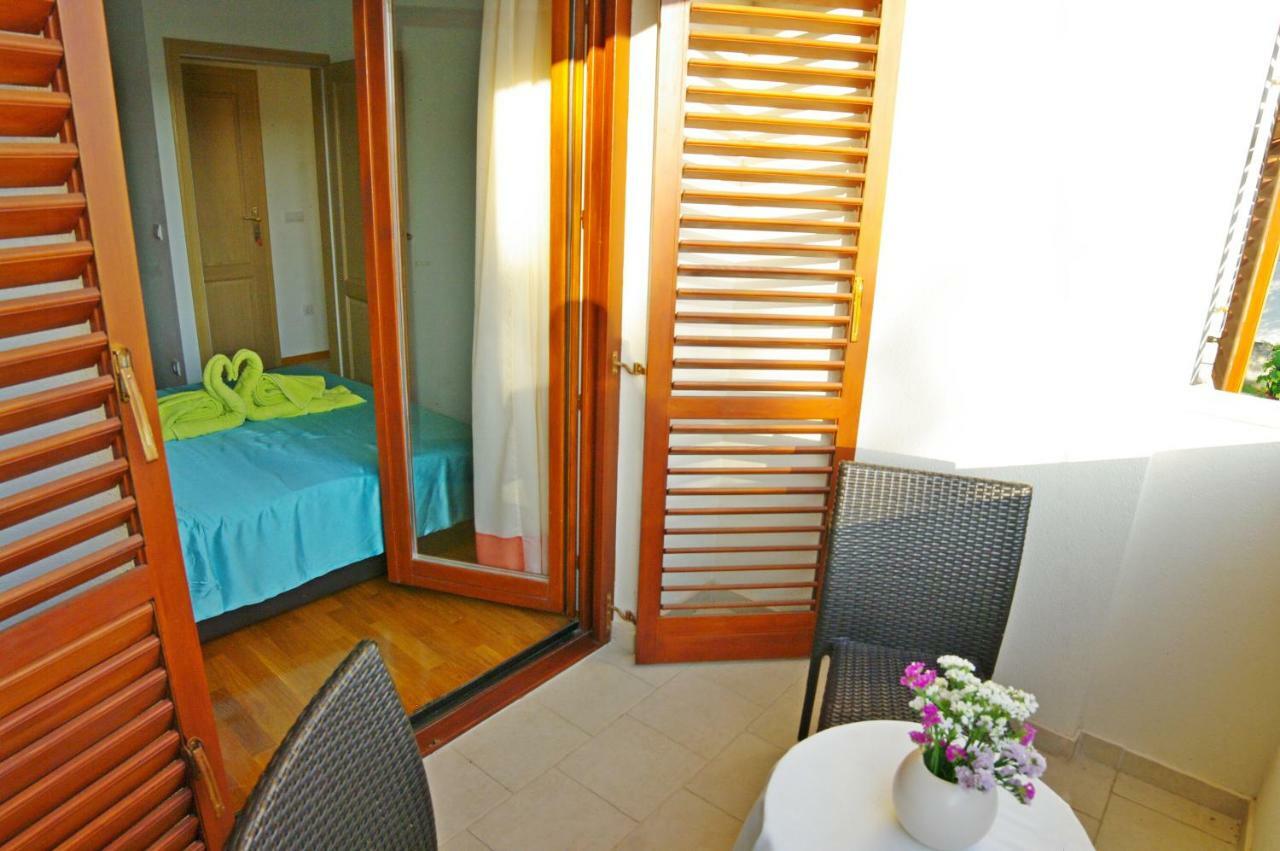 Apartments Cezar Vinkuran Luaran gambar