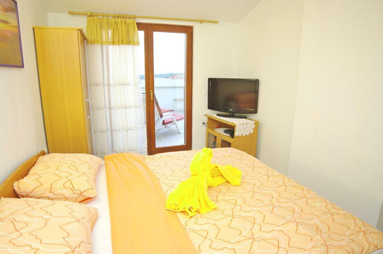 Apartments Cezar Vinkuran Luaran gambar