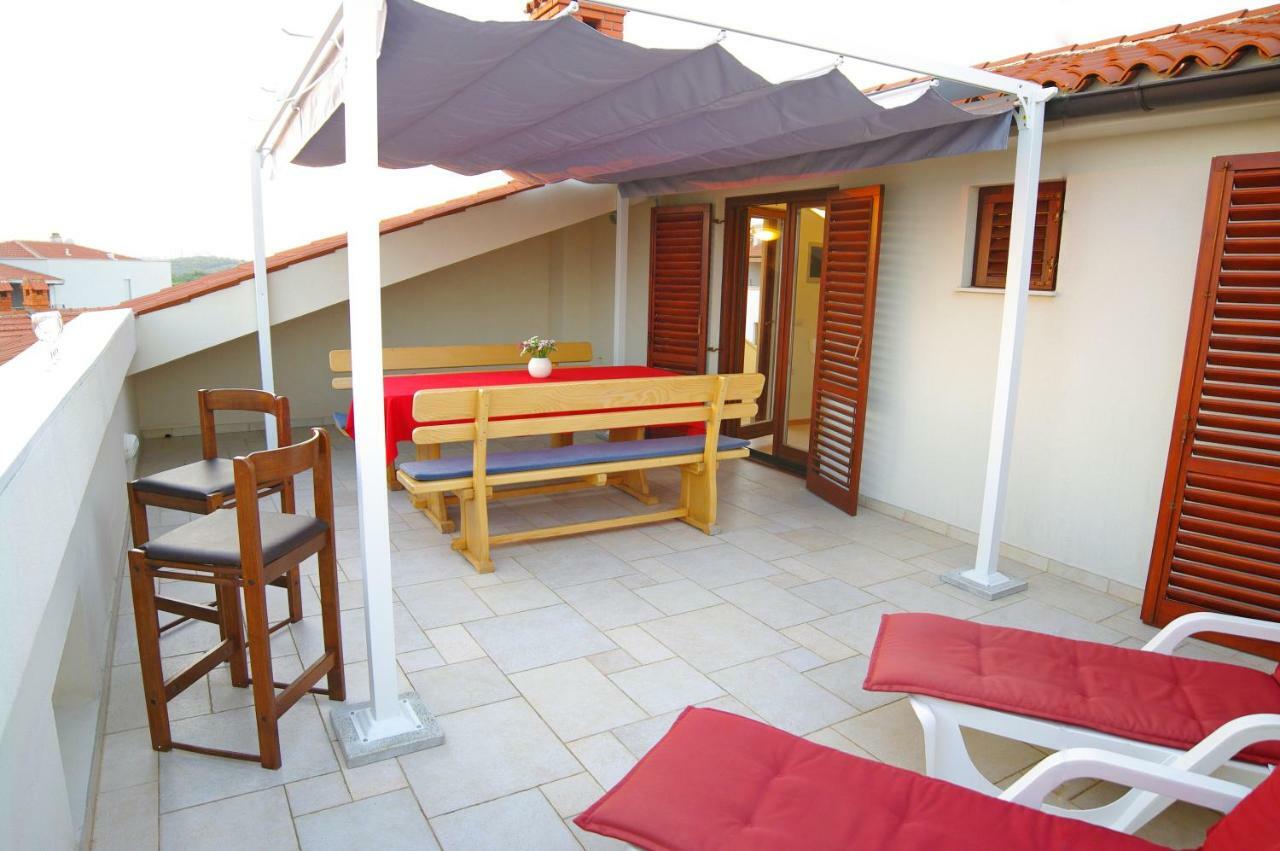 Apartments Cezar Vinkuran Luaran gambar