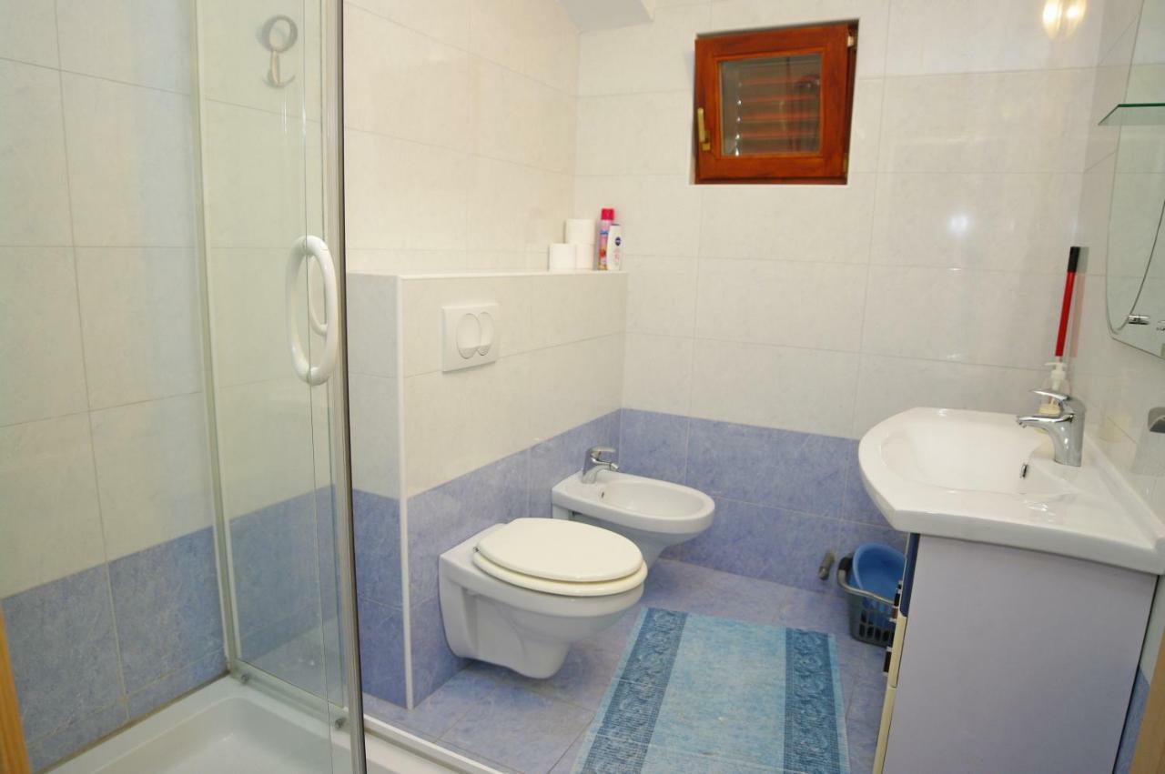 Apartments Cezar Vinkuran Luaran gambar