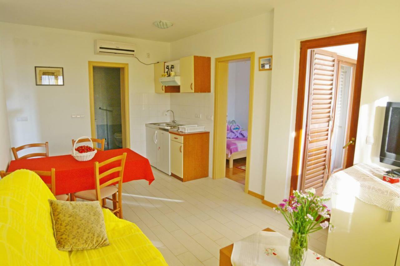 Apartments Cezar Vinkuran Luaran gambar