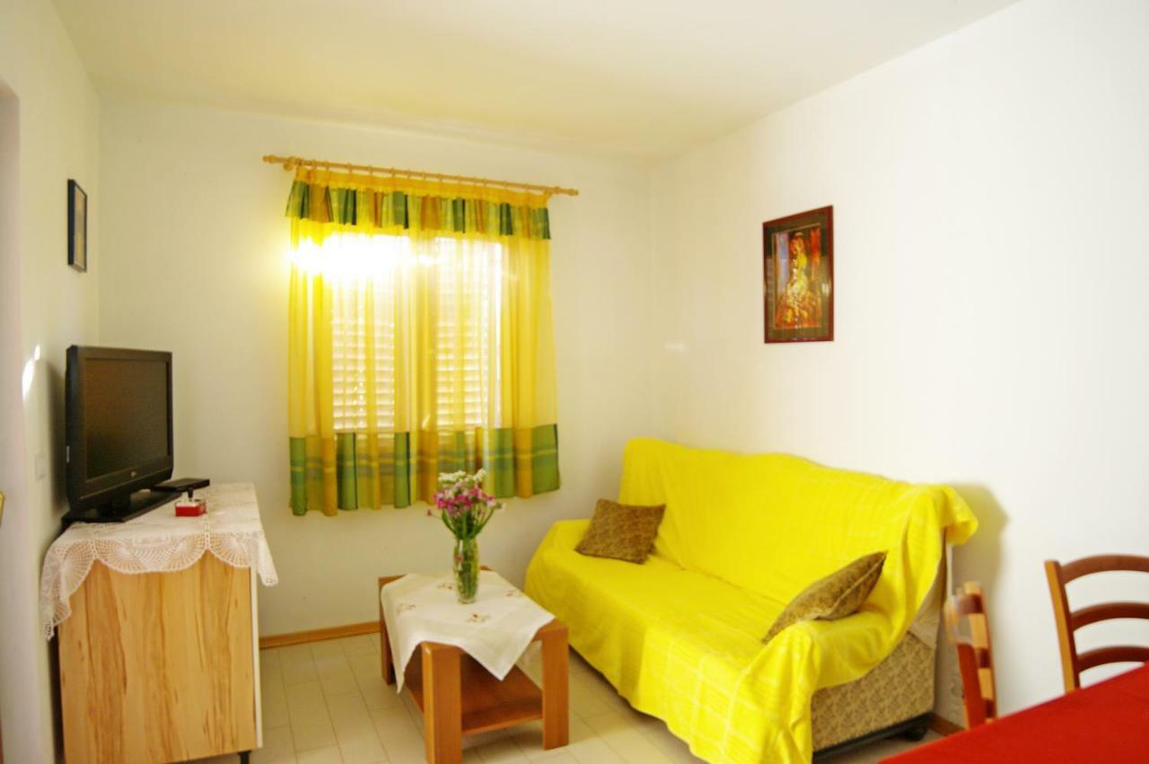 Apartments Cezar Vinkuran Luaran gambar